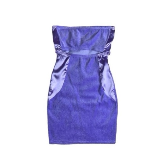 Cherry Mellow Dresses & Skirts - STRAPLESS BODYCON CUT-OUT DRESS · SIZE M · CHERRY MELLOW